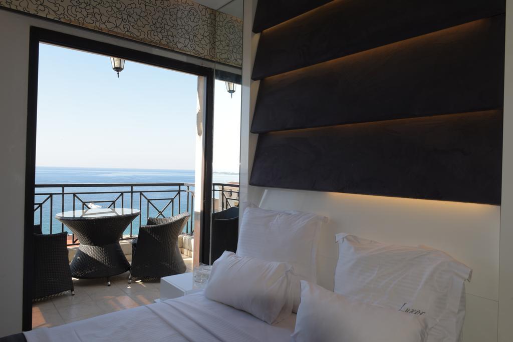 Luxor Hotel Jounieh Extérieur photo