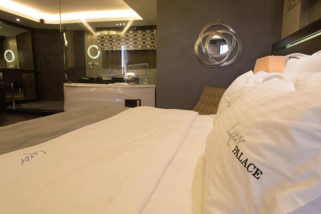 Luxor Hotel Jounieh Extérieur photo