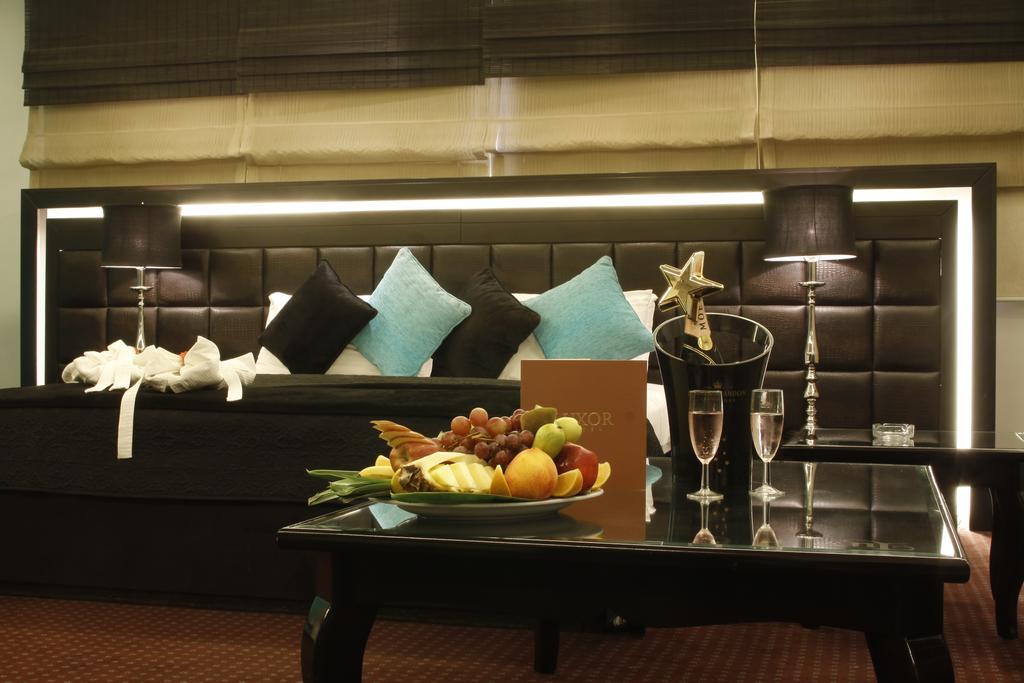 Luxor Hotel Jounieh Extérieur photo