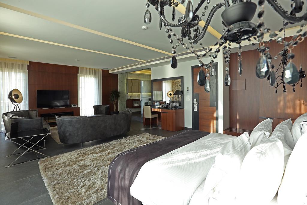 Luxor Hotel Jounieh Extérieur photo