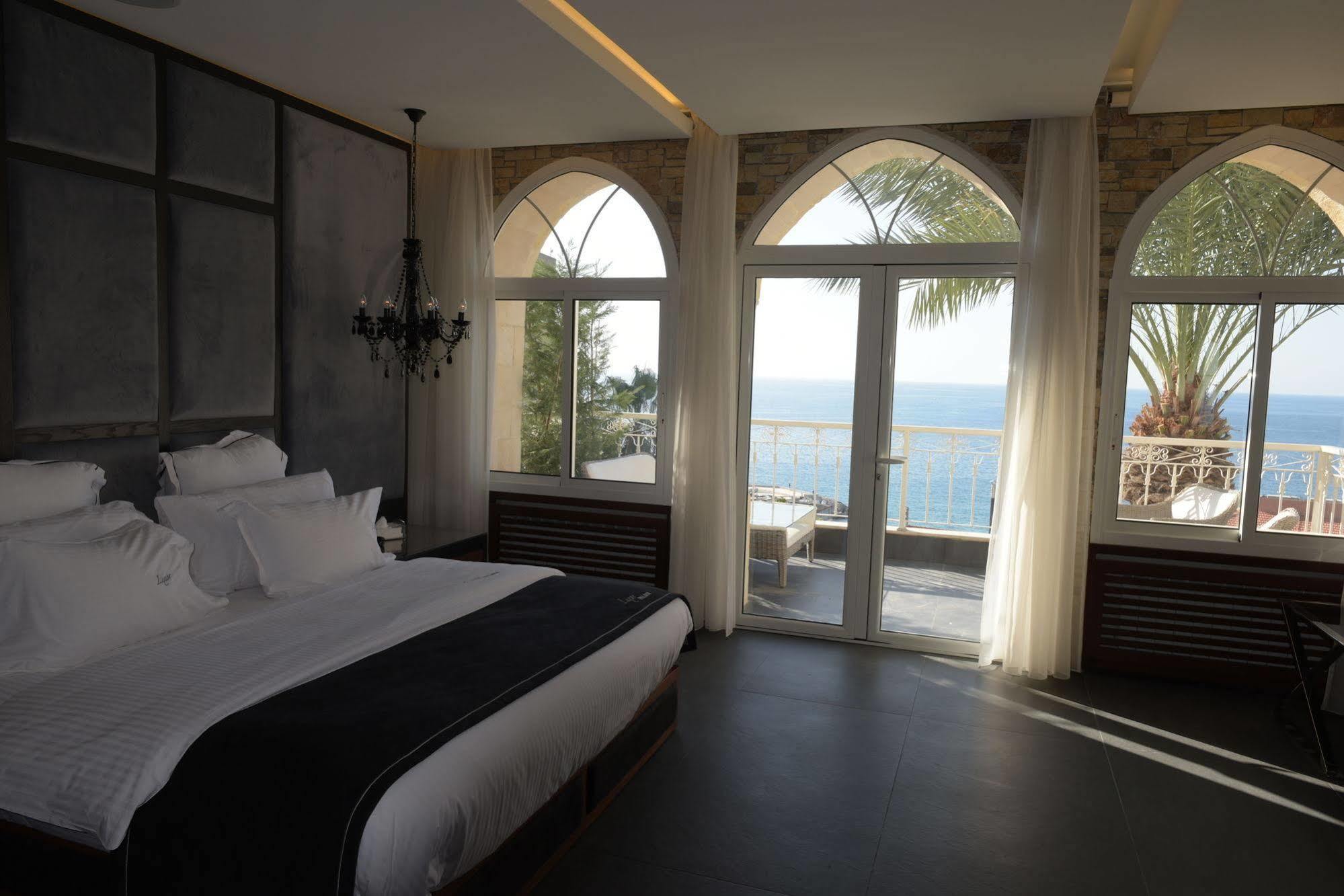 Luxor Hotel Jounieh Extérieur photo