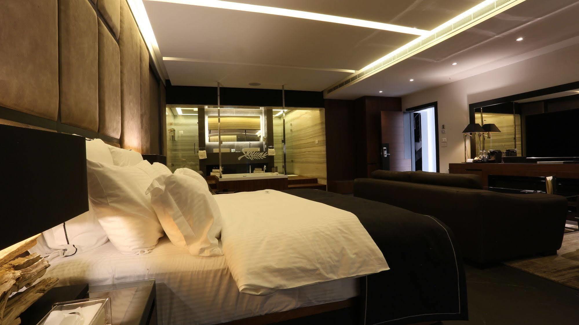 Luxor Hotel Jounieh Extérieur photo
